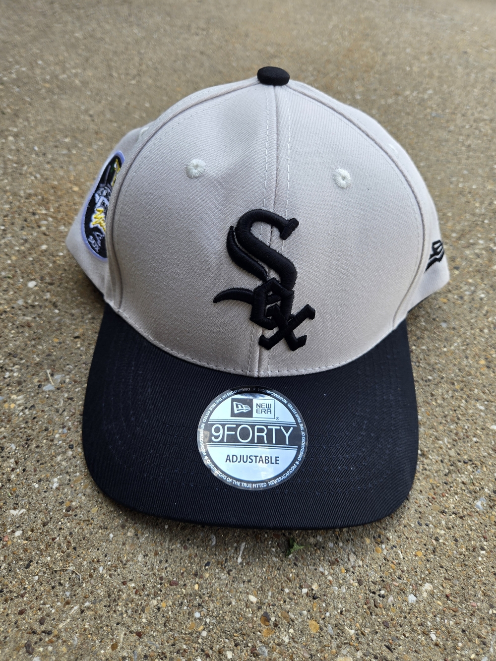 New Era Two-Tone Chicago White Sox Snapback Hat - Beige & Black